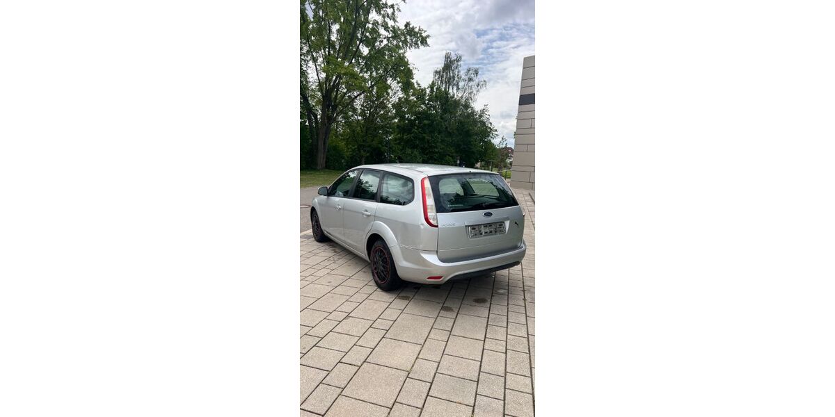 Ford Focus 156.000 km 2.499 &euro; Massenbachhausen 74252