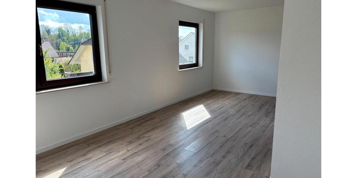 Einfamilienhaus Hardthausen am Kocher - 7.5 Zimmer, 150 m&sup2;, 1.575&euro; | Angebot:26337528