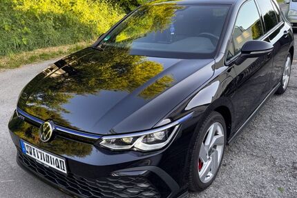 VW Golf 48.000 km 21.300 &euro; Asperg 71679