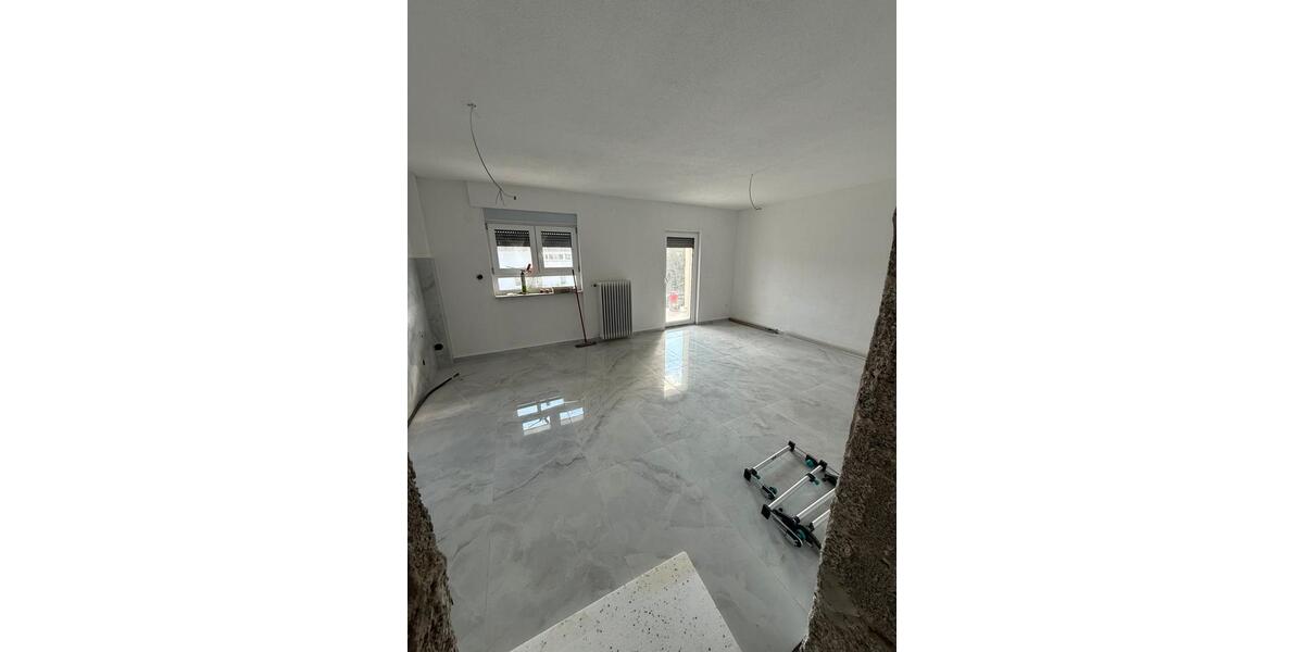 5 Zimmer Wohnung in Waibstadt- Bernau. Zu Vermieten 5 zimmer