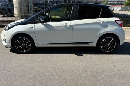 Toyota Yaris 66.000 km 13.999 &euro; Möckmühl 74219