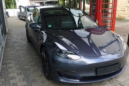 Tesla Model 3 19.817 km 37.900 € Heilbronn 74076