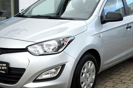 Hyundai i20 8.300 km 7.990 &euro; Pfedelbach 74629
