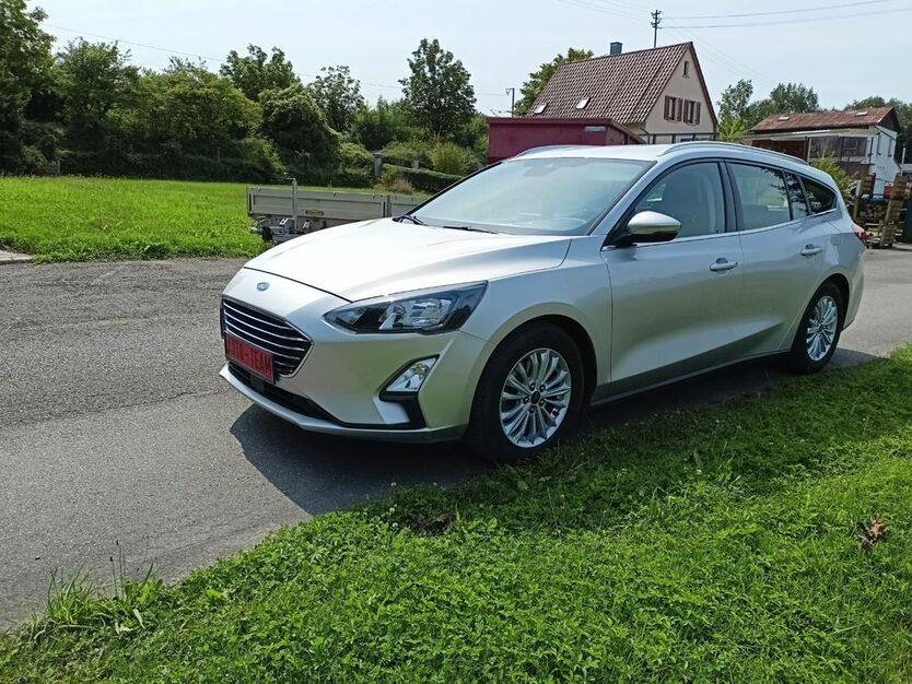 Ford Focus 125.000 km 9.966 € Möckmühl 74219