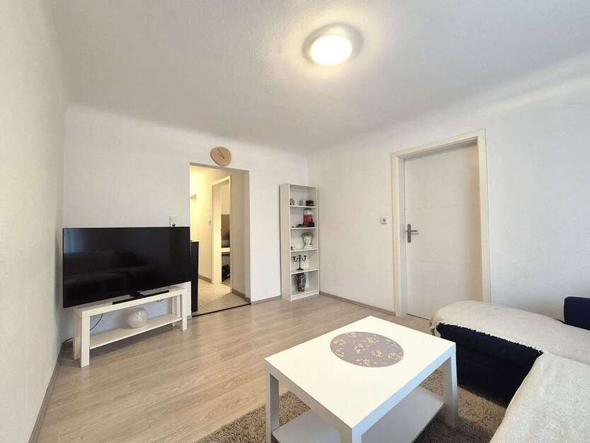 Haus zum Kaufen in Mundelsheim 462.000 € 179.8 m²