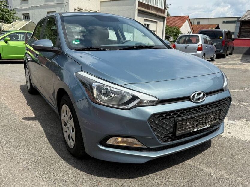 i20