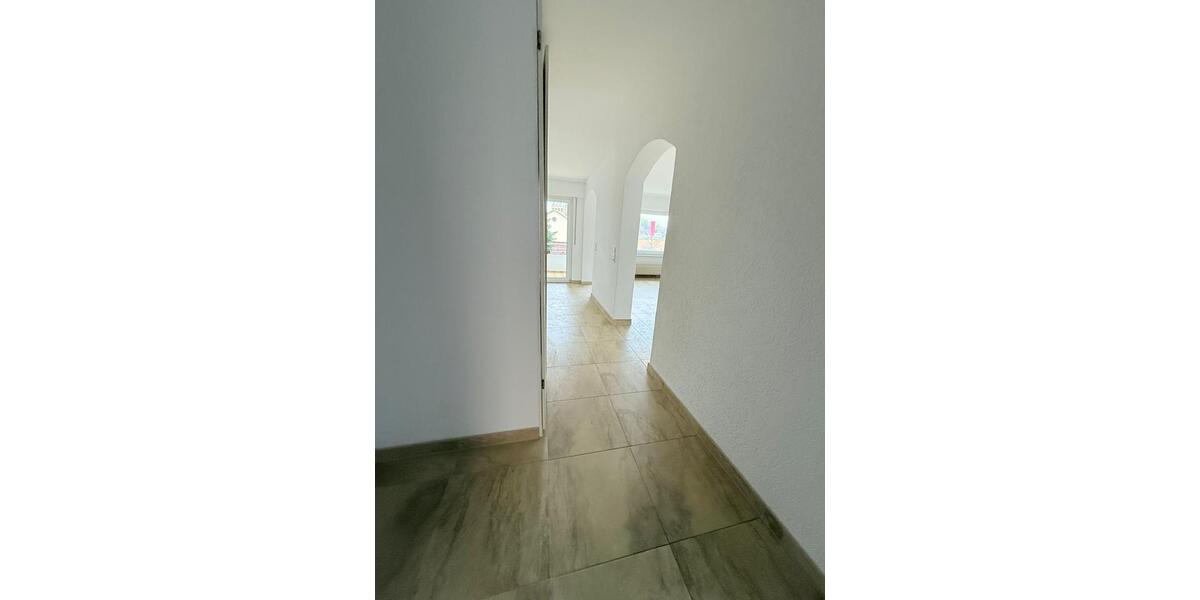 Hochparterre Ludwigsburg Eglosheim - 2 Zimmer, 84 m&sup2;, 1.100&euro; | Angebot:26574196