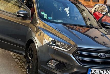 Ford Kuga 67.800 km 16.000 &euro; Ludwigsburg 71634