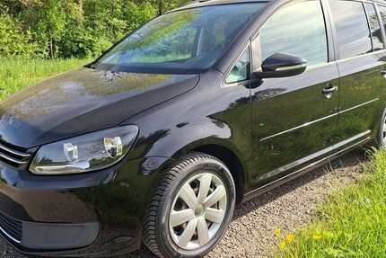 VW Touran 156.200 km 7.700 &euro; Ilsfeld 74360