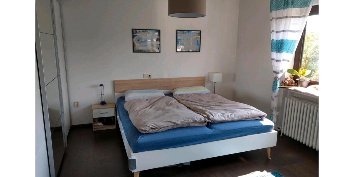 Einfamilienhaus Bad Friedrichshall - 7 Zimmer, 180 m&sup2;, 1.500&euro; | Angebot:26409623