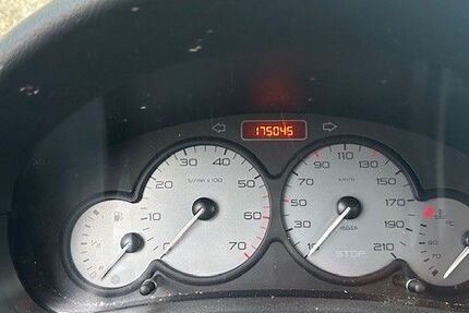 Peugeot Partner 175.045 km 2.599 &euro; Öhringen 74613