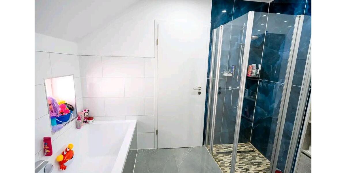 Mehrfamilienhaus, Wohnhaus Gundelsheim - 9 Zimmer, 300 m&sup2;, 350.000&euro; | Angebot:26488993