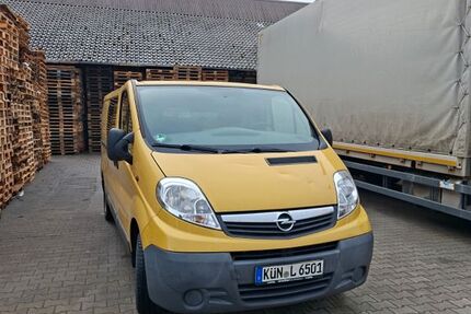 Opel Vivaro 88.000 km 6.750 &euro; Neuenstein- Deutschland 74632