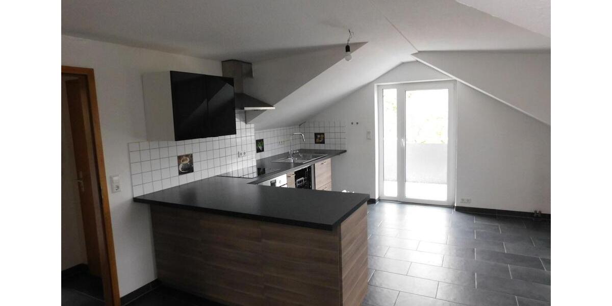 Dachgeschoßwohnung Pfedelbach - 3 Zimmer, 80 m&sup2;, 245.000&euro; | Angebot:26413205