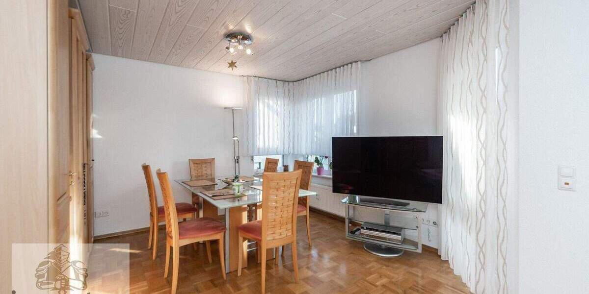 Zentrale Lage trifft coole und stilvolle 3-Zim.-Whg. mit Sonnenbalkon und TG-Stellpl. in HNBiberach 3 zimmer