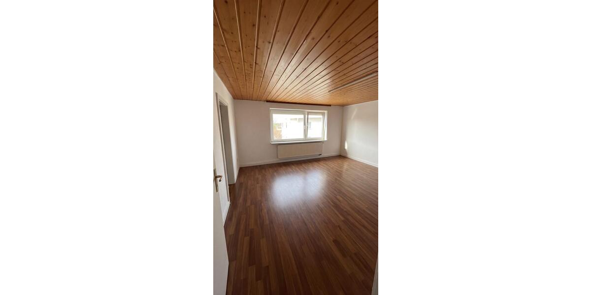 Etagenwohnung Güglingen - 4 Zimmer, 102 m&sup2;, 299.999&euro; | Angebot:26195957