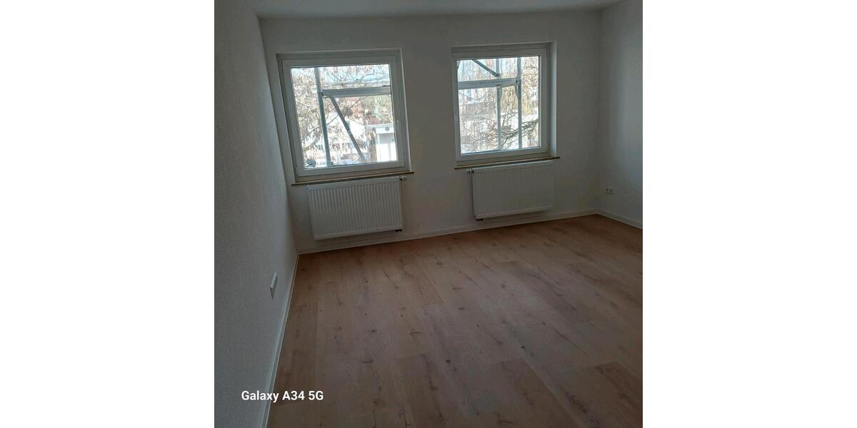 Etagenwohnung Brackenheim - 3 Zimmer, 80 m&sup2;, 1.200&euro; | Angebot:25989308