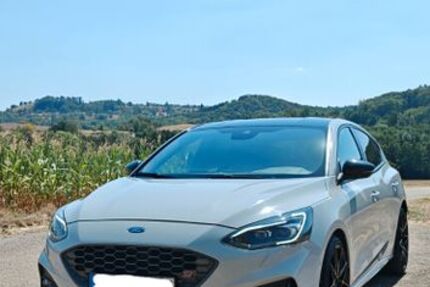 Ford Focus 106.000 km 18.490 &euro; Bretzfeld 74626