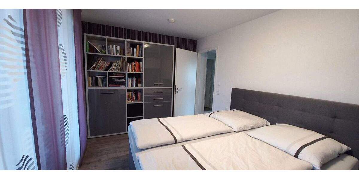 Große - neuwertige 4,5 Zimmer Wohnung zum Wohlfühlen - keine Provision VB 4 zimmer