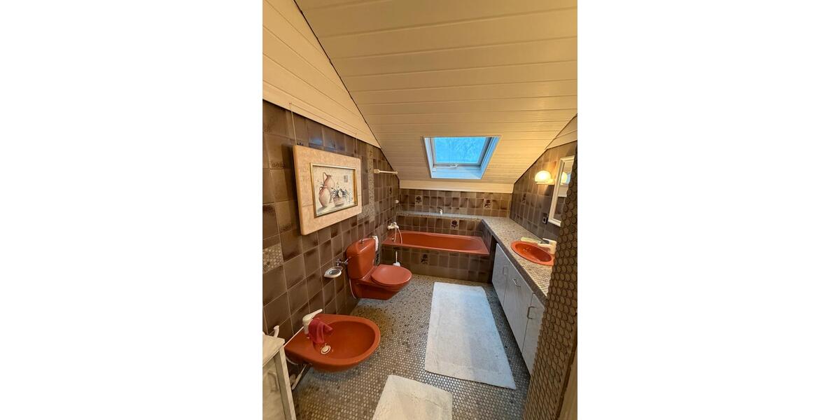 Einfamilienhaus Bietigheim-Bissingen Bissingen - 5.5 Zimmer, 210 m&sup2;, 1.800&euro; | Angebot:25393099