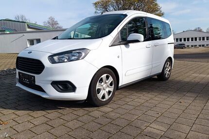 Ford Tourneo Courier 147.000 km 8.499 € Ilsfeld 74360