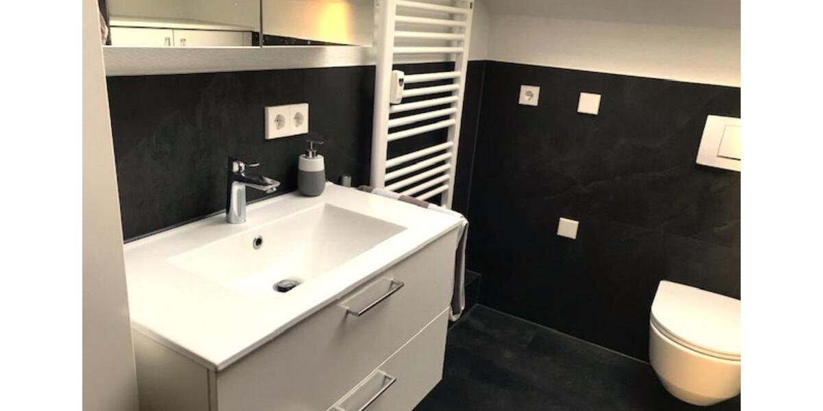 Etagenwohnung Markgröningen - 2 Zimmer, 65 m&sup2;, 18&euro; | Angebot:25443740