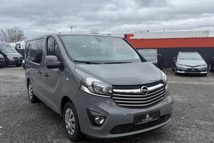 Opel Vivaro 181.000 km 12.999 &euro; Sachsenheim 74343