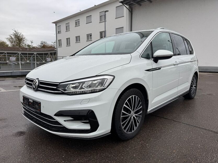 VW Touran 70.000 km 28.799 € Heilbronn 74074