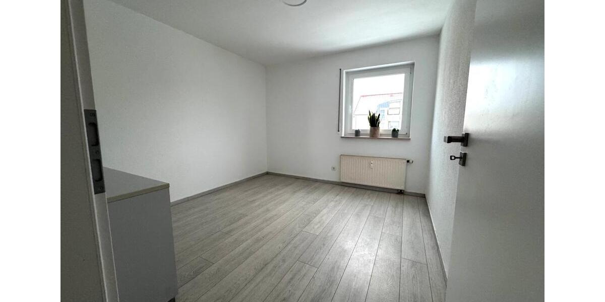 Etagenwohnung Bad Friedrichshall - 3 Zimmer, 76 m&sup2;, 1.205&euro; | Angebot:26300271