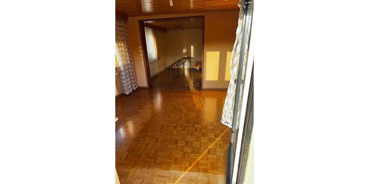 Mehrfamilienhaus, Wohnhaus Backnang - 8 Zimmer, 163 m&sup2;, 423.000&euro; | Angebot:27153401