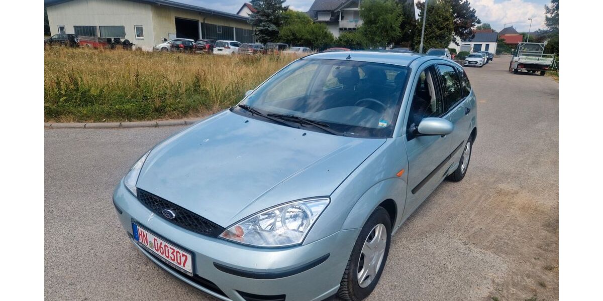 Ford Focus 97.000 km 3.000 &euro; Langenbrettach 74243