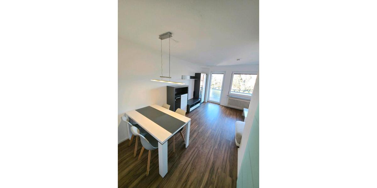 Möblierte 2-Zimmer-Wohnung mit Balkon & traumhafter Aussicht 2 zimmer