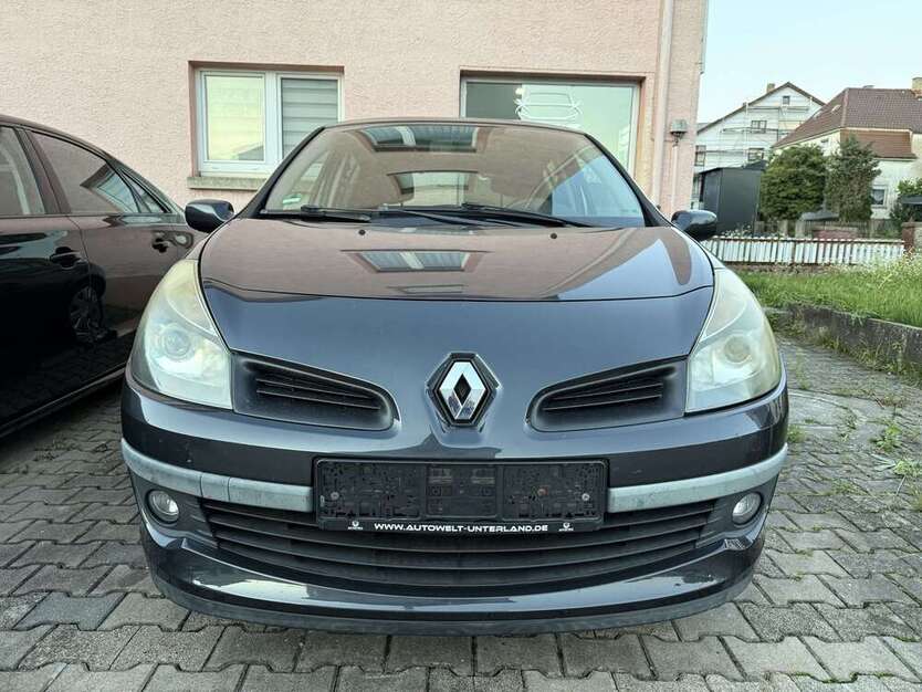 Renault Clio 162.500 km 2.690 € Neckarsulm 74172