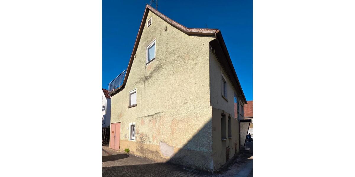 Doppelhaushälfte Lauffen am Neckar - 5 Zimmer, 160 m&sup2;, 200.000&euro; | Angebot:26889762