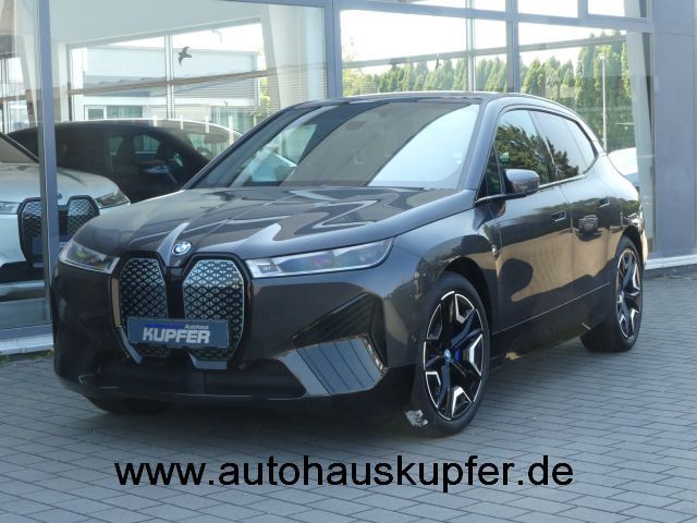 BMW iX 27.860 km 66.500 &euro; Vaihingen / Enz 71665