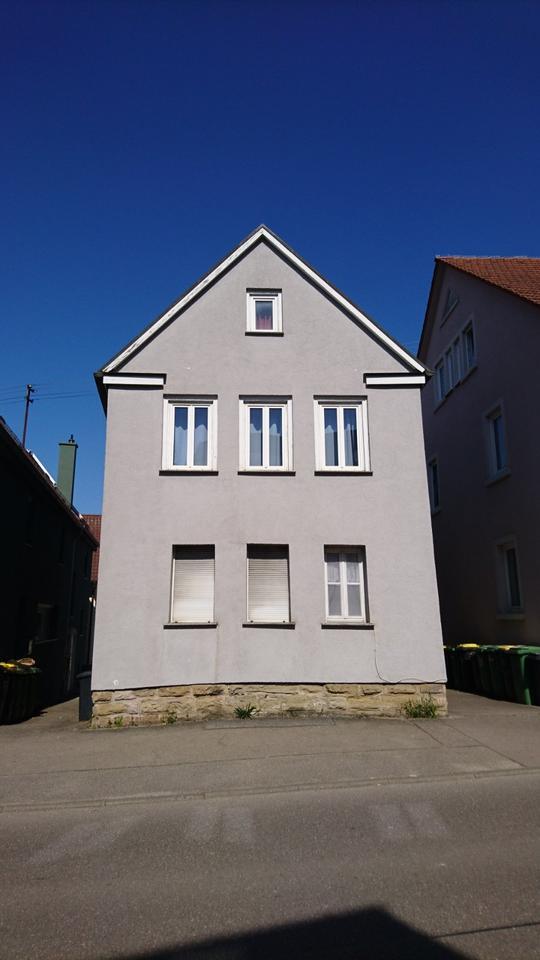 Wohnhaus mit Möglichkeiten zur Mieteinnahme zimmer