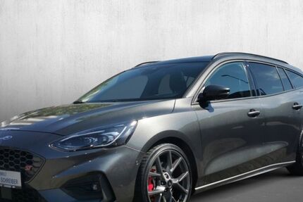 Ford Focus 25.668 km 32.990 &euro; Ludwigsburg 71636