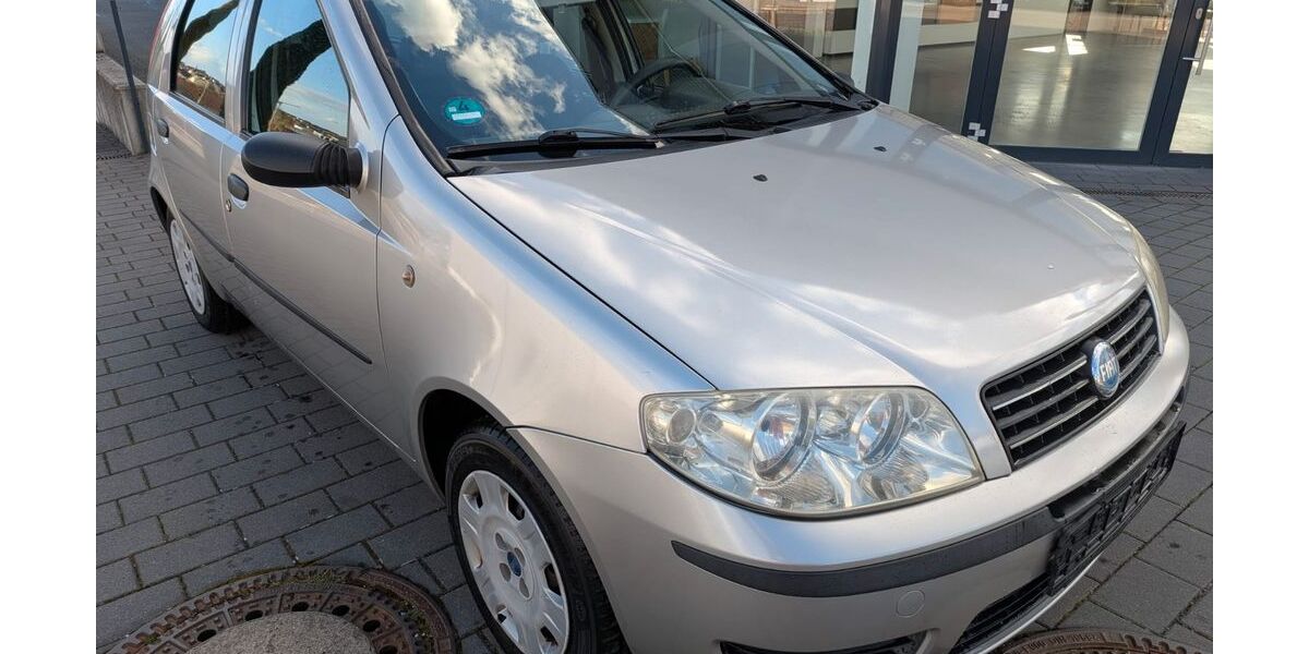 Fiat Punto 122.000 km 2.300 &euro; Heilbronn 74074