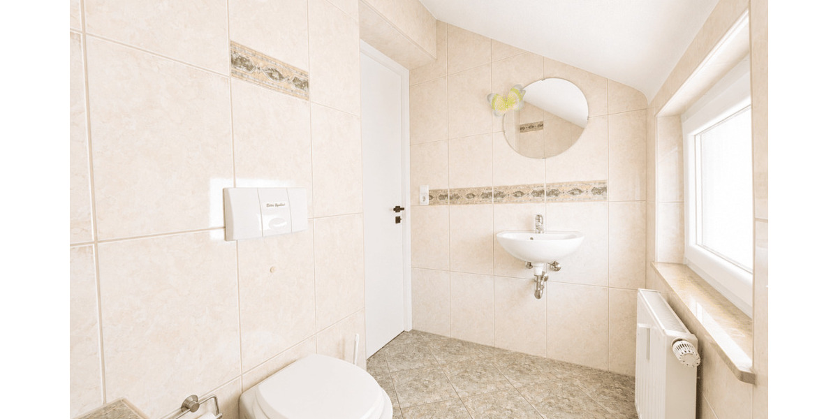 Mehrfamilienhaus, Wohnhaus Bietigheim-Bissingen Untermberg - 8 Zimmer, 216 m&sup2;, 529.000&euro; | Angebot:26920799