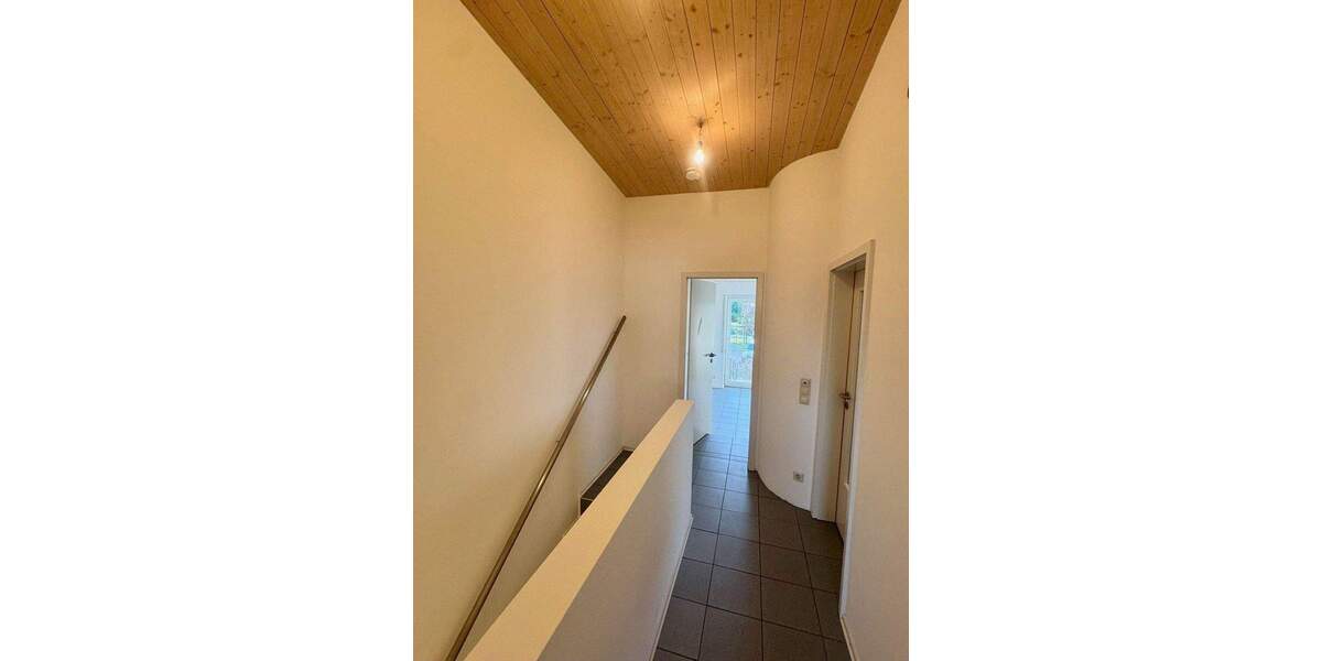 GERADLINIG: MODERNES, LOFTARTIGES HAUS MIT ZWEI STELLPLÄTZEN! 3 zimmer