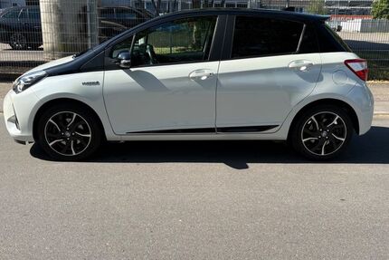 Toyota Yaris 66.000 km 14.349 &euro; Möckmühl 74219