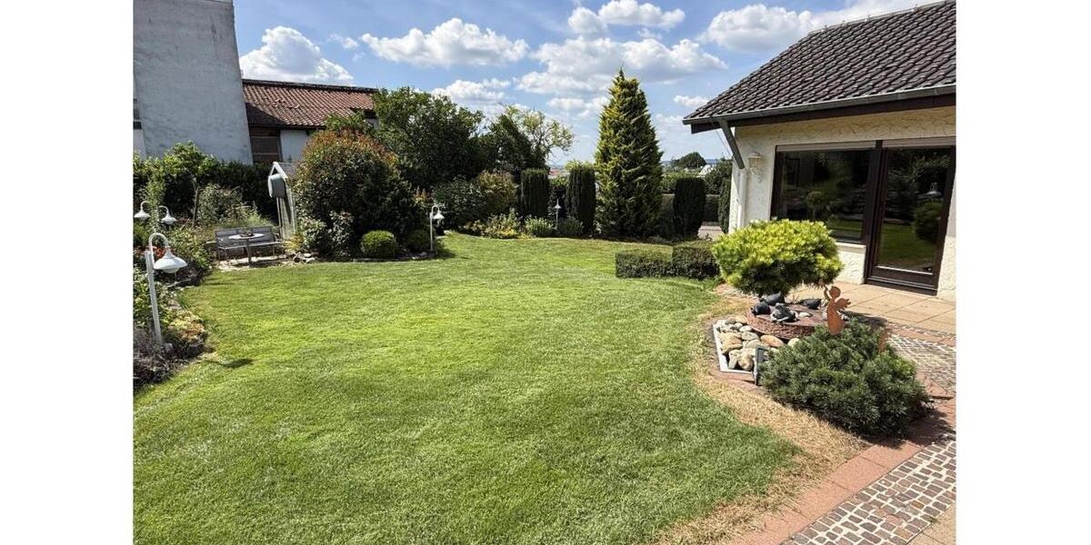 Einfamilienhaus Bietigheim-Bissingen Bissingen - 6 Zimmer, 210 m&sup2;, 1.800&euro; | Angebot:25174659