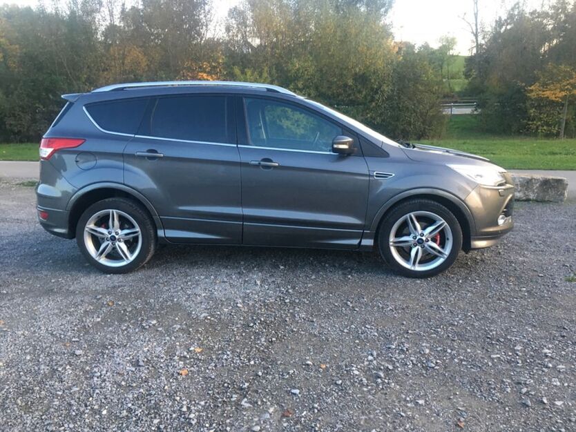 Ford Kuga 101.470 km 11.700 € Öhringen 74613