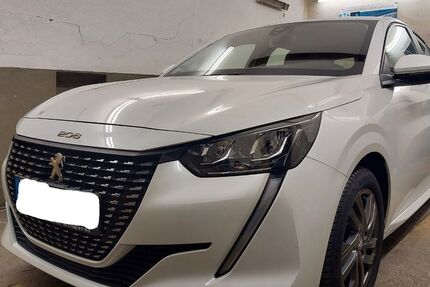 Peugeot 208 48.700 km 10.400 &euro; Roigheim 74255