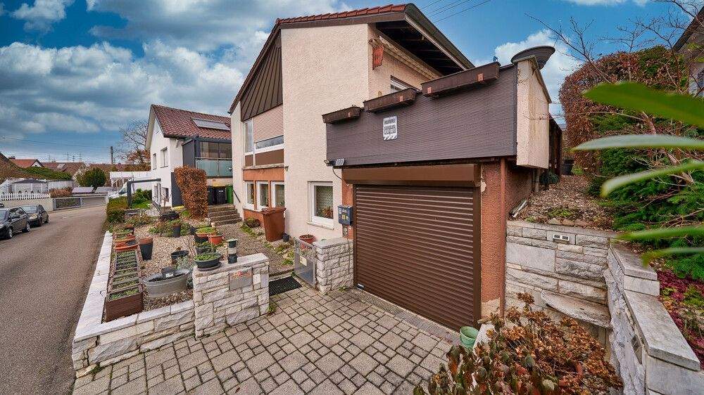 Einfamilienhaus Ludwigsburg / Neckarweihingen Neckarweihingen - 5 Zimmer, 120 m&sup2;, 595.000&euro; | Angebot:24157650