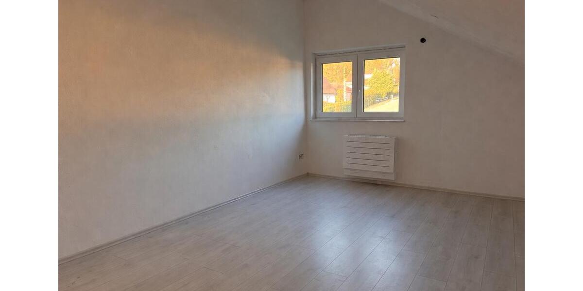 Dachgeschoßwohnung Bad Friedrichshall - 3 Zimmer, 80 m&sup2;, 1.080&euro; | Angebot:26012948