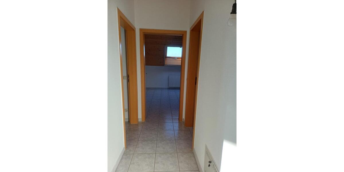 Dachgeschoßwohnung Brackenheim - 3.5 Zimmer, 102 m&sup2;, 320.000&euro; | Angebot:24373829