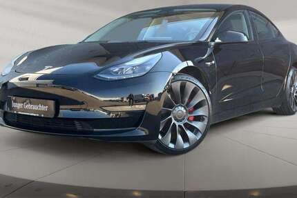Tesla Model 3 37.967 km 33.889 € Neckarsulm-Obereisesheim 74172