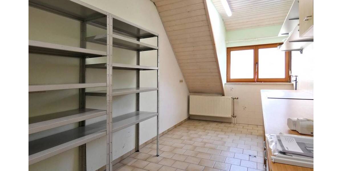 Etagenwohnung Heilbronn Biberach Biberach - 4 Zimmer, 137 m&sup2;, 1.120&euro; | Angebot:25695864