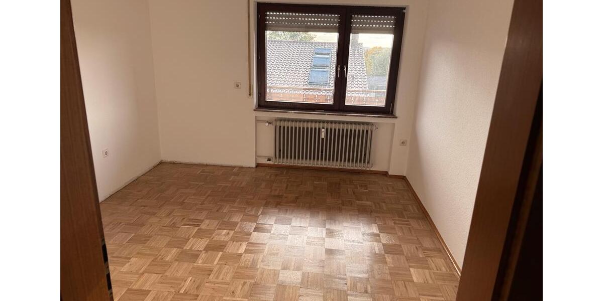 Etagenwohnung Neckarsulm - 4.5 Zimmer, 106 m&sup2;, 1.350&euro; | Angebot:26348724